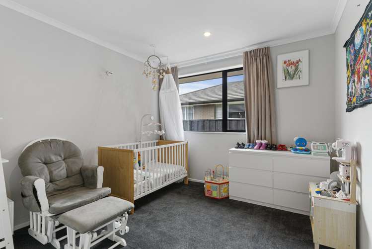 9 Orchard Terrace Riverhead_12