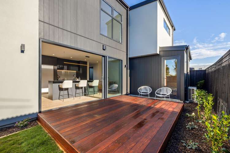 1/49 Geraldine Street_4