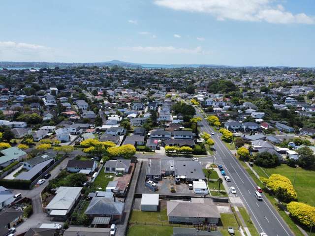 6&8 Ussher Place Pakuranga_3