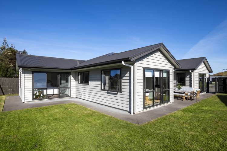 36 Hamilton Drive Wainui_17