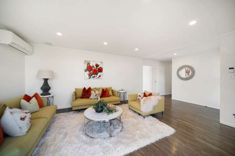 17 Sandrine Avenue Clover Park_1