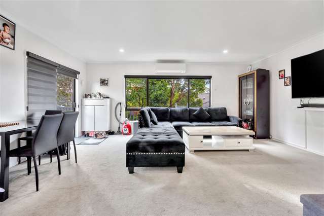 2/38 Arlette Place Massey_1