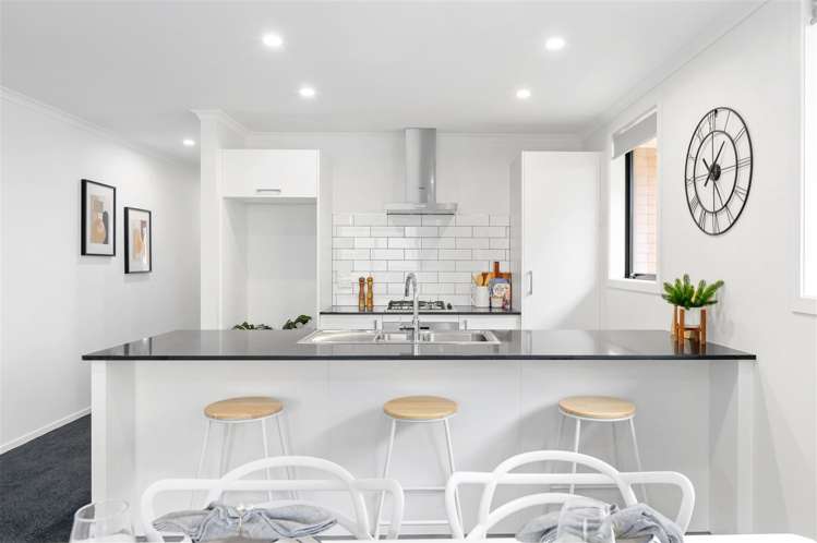 31 Waruhia Crescent Rototuna North_0