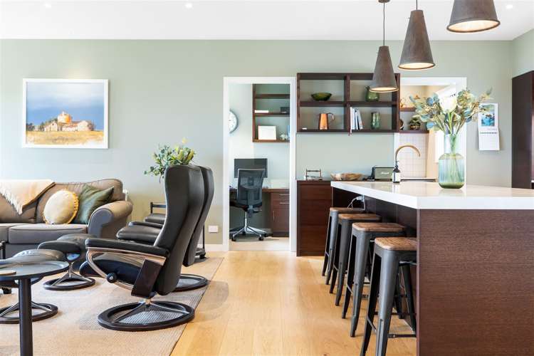 9 Roystone Way Huntsbury_5