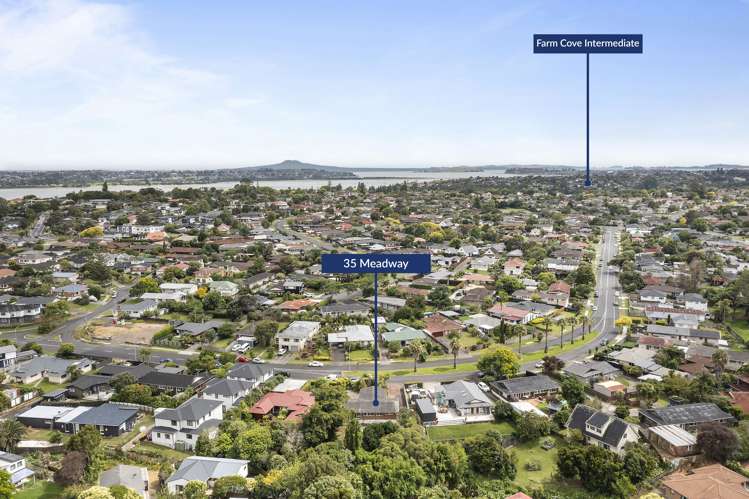 35 Meadway Sunnyhills_15