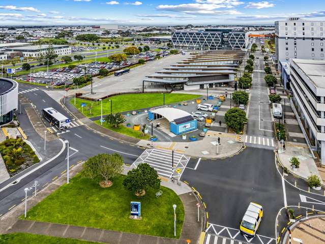 10 Putney Way, 9 Osterley Way, 33 and 50 Manukau Station Road Manukau City_4