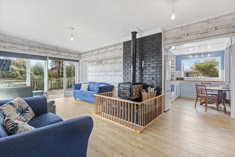 12 Takarei Terrace Mokau_8