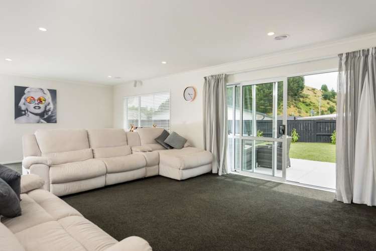 12 Conniston Way Pyes Pa_6