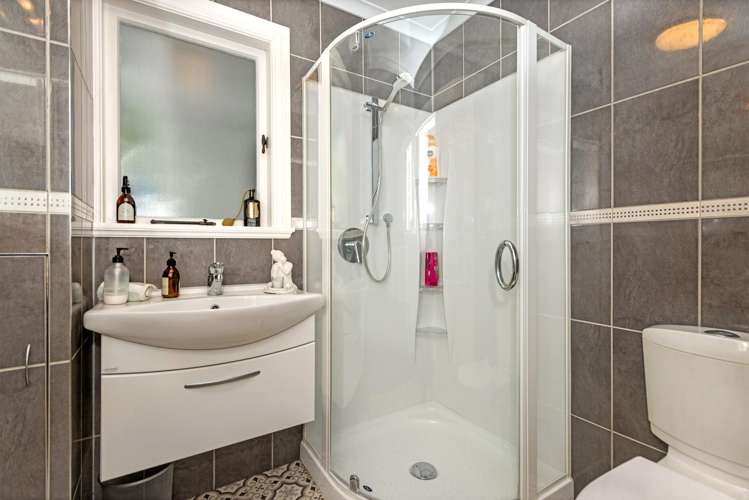 31 Haronga Road Inner Kaiti_21