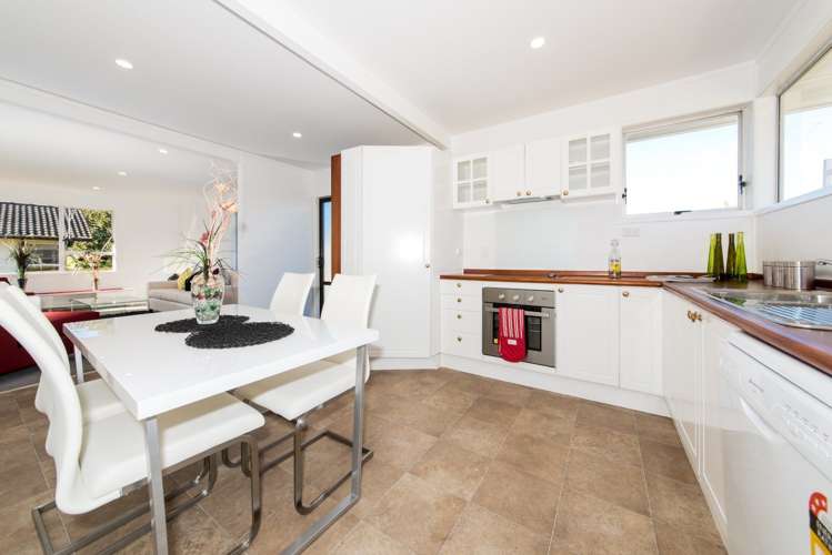 36 Riverpark Crescent Henderson_6