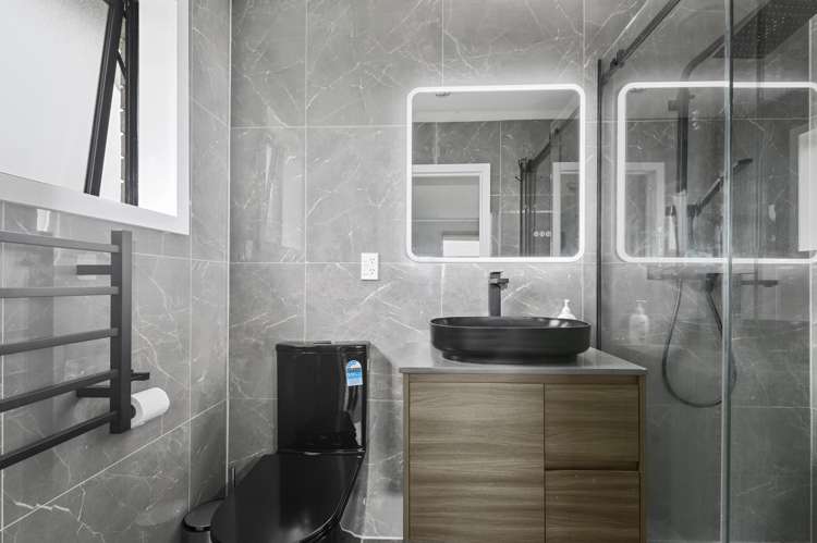 268 Vaughan Road Owhata_9