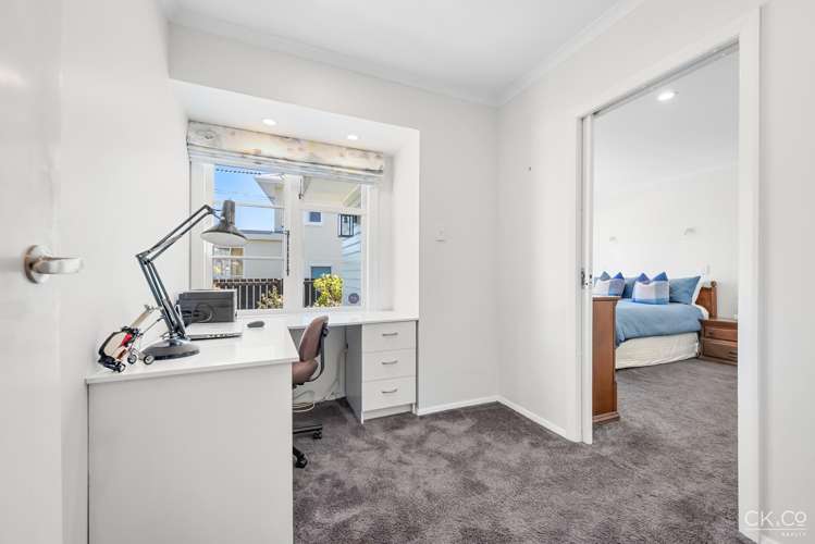 9 Derwent Lee Grove Epuni_13