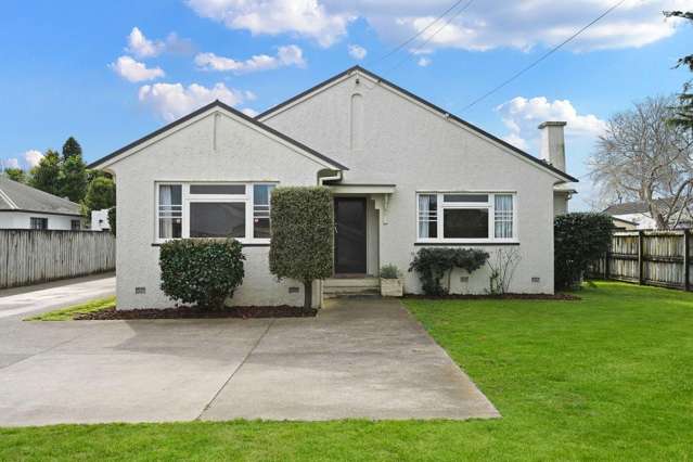 Renovated 3 Bed, 2 Bath Home – In-Zone for Hamilton Boys' High