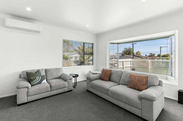 13 Burns Street Westown_8