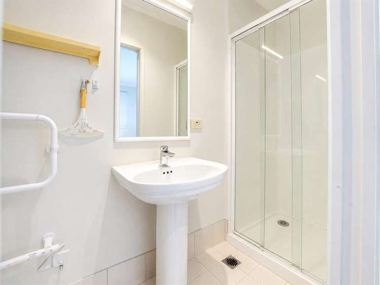 2A/30 Westward Ho Glen Eden_9