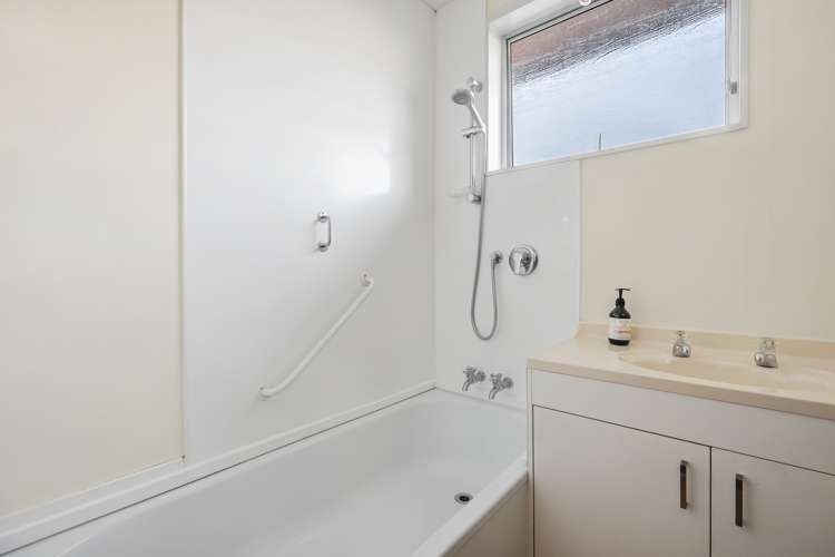 32b Rutherford Street Caversham_11