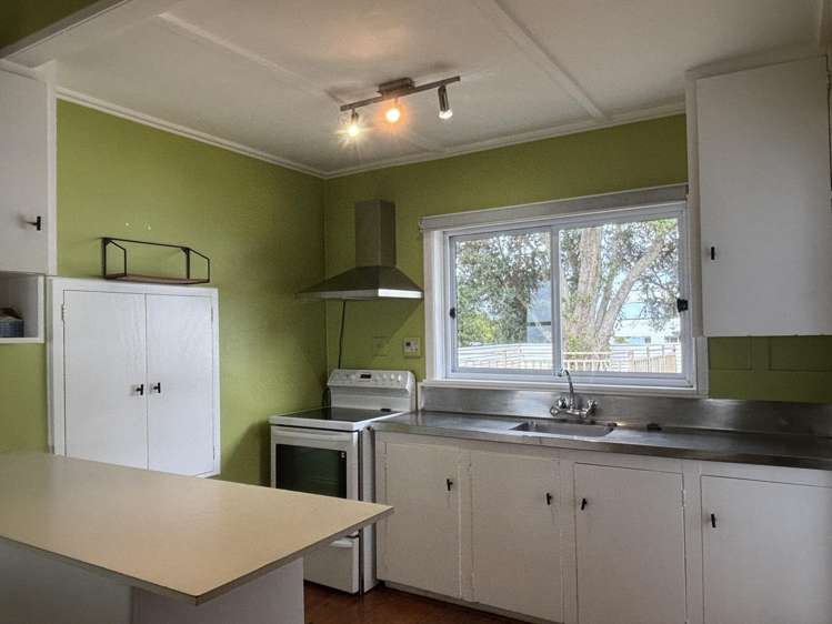 46 Cliff Road Torbay_7