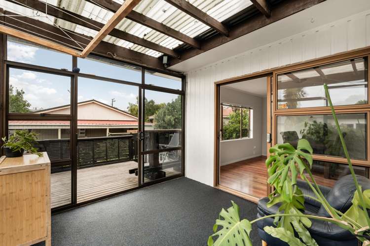 63B Coopers Road Gate Pa_16