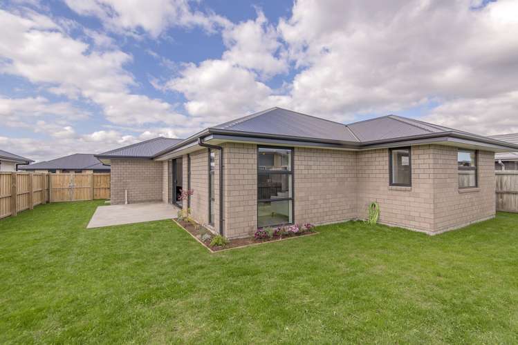61 Greendale Road Darfield_19