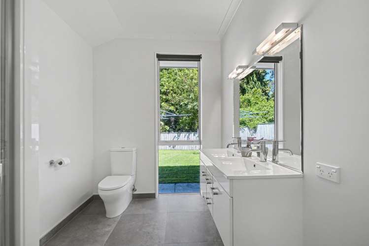 13 Kawatiri Place Westport_10