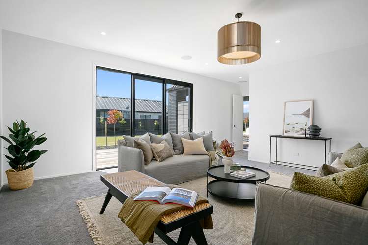 7 Artistic Avenue Leamington_11