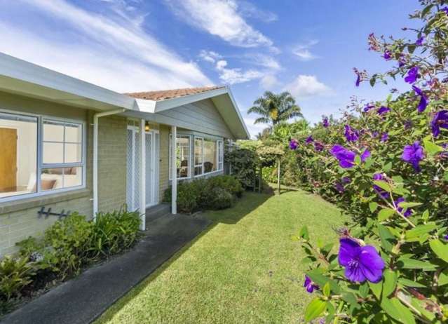 MBI&Rangi School Zone, garden house with 4 bedroom