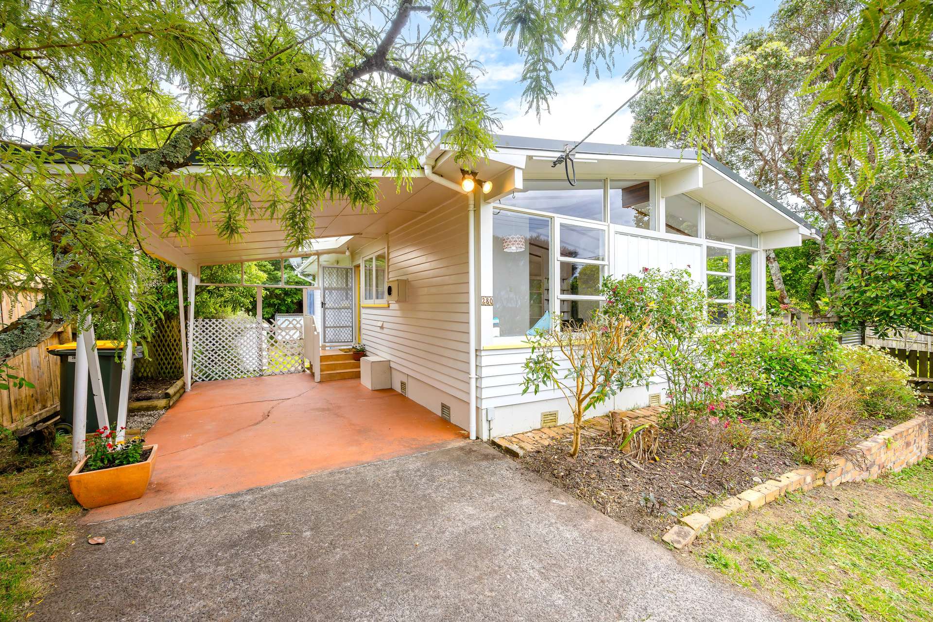 280 Glengarry Road Glen Eden_0