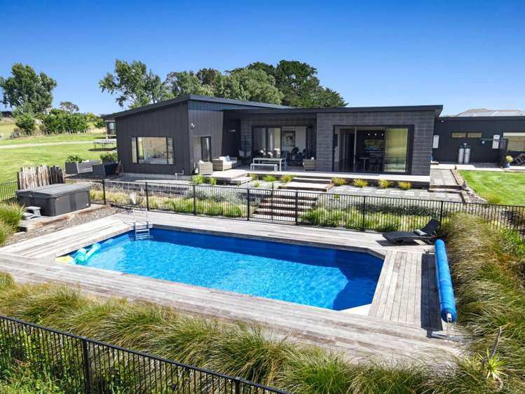 57 Beechwood Road Feilding_10