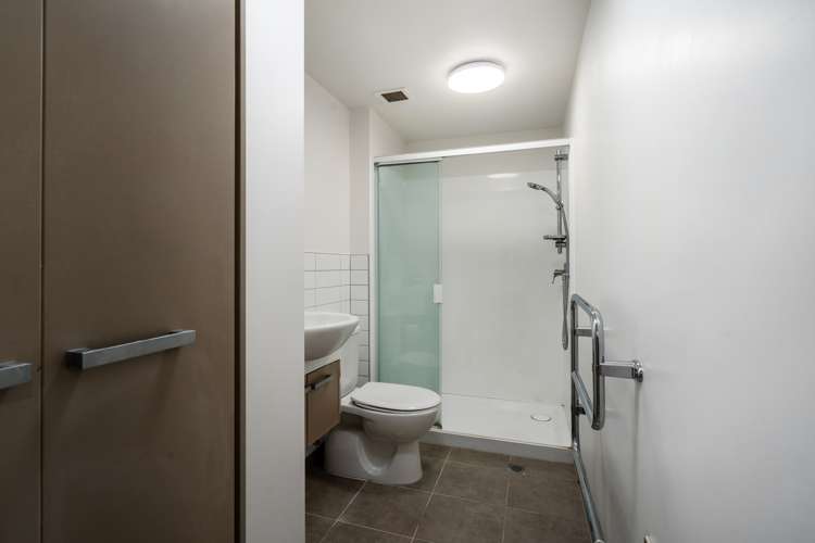 5f/208 Hobson Street Auckland Central_7
