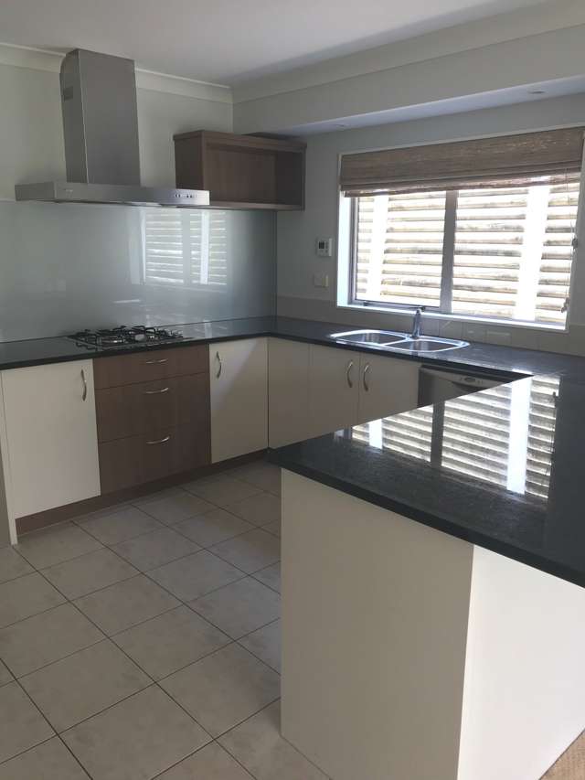 50 William Gamble Drive Greenhithe_3