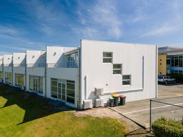 1/27a Sir William Pickering Drive Burnside_3