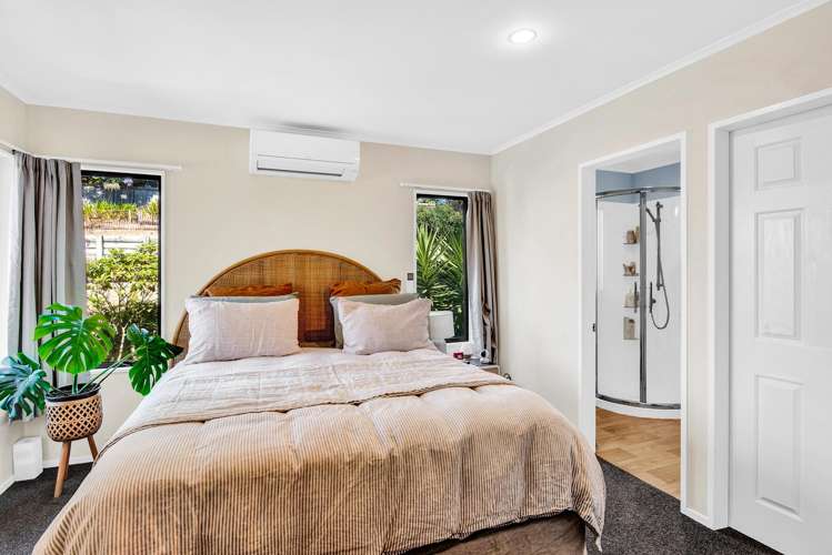 22 Cedar Drive Paraparaumu Beach_16