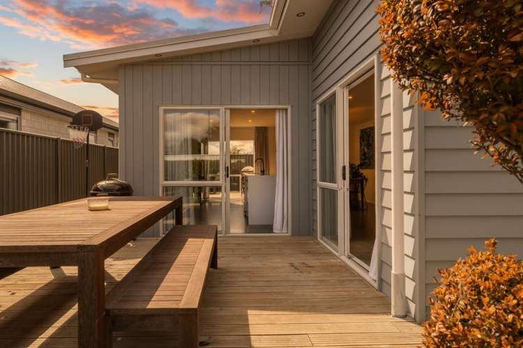 34 Arbuckle Road Frimley_2