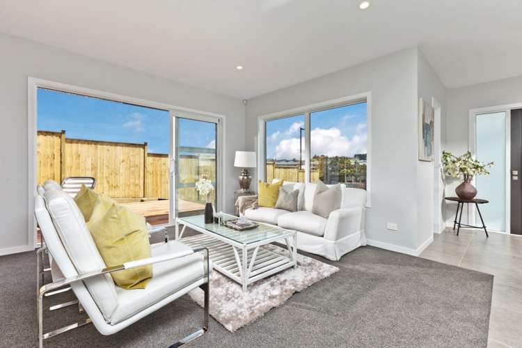 88 Arran Point Parade Orewa_10