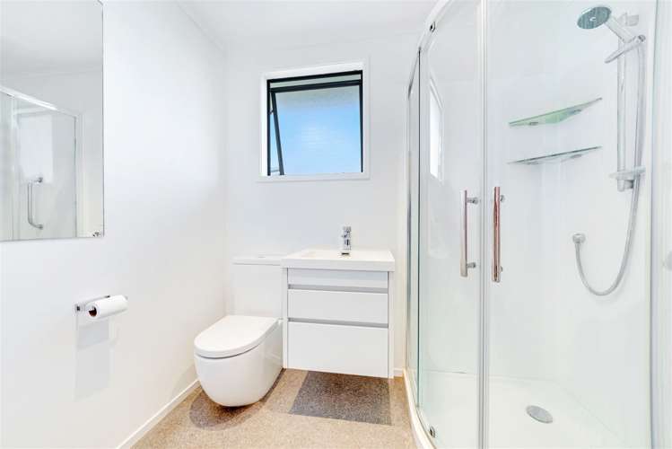 1 Kowhai Avenue Mangere Bridge_12