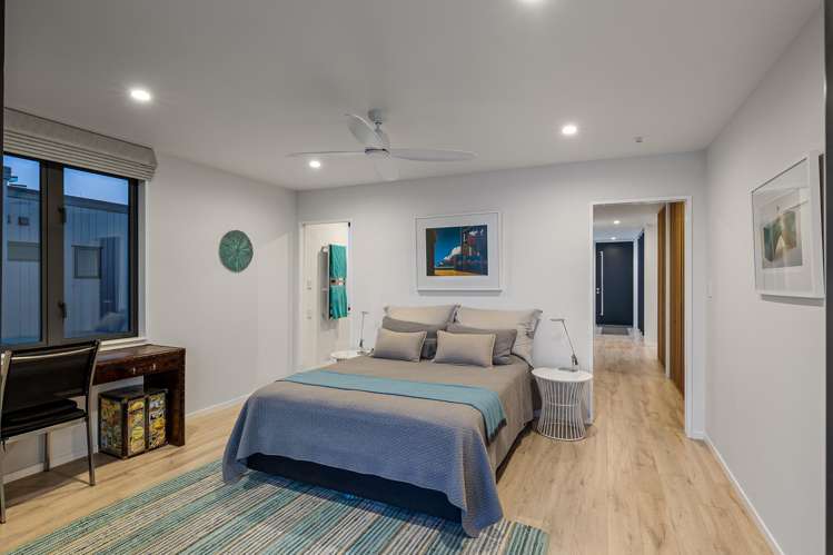 31 Taranga Road Langs Beach_15