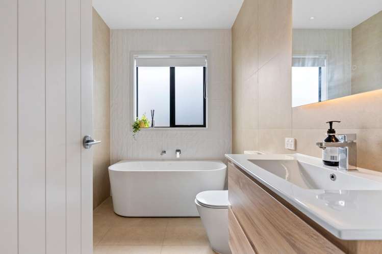 5 Edward Abell Street Milldale_13