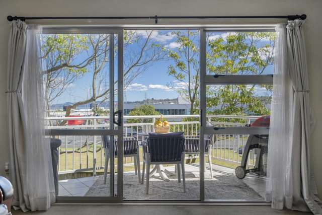 2 Bedroom, 1 Home Office in Onehunga