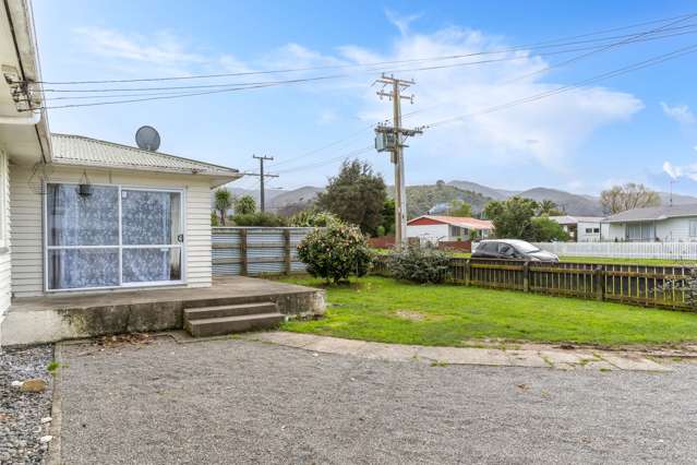 32 Woodward Street Featherston_1