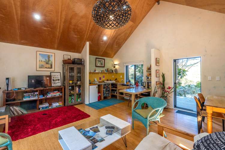 16 Te Makiri Road Onetangi_7
