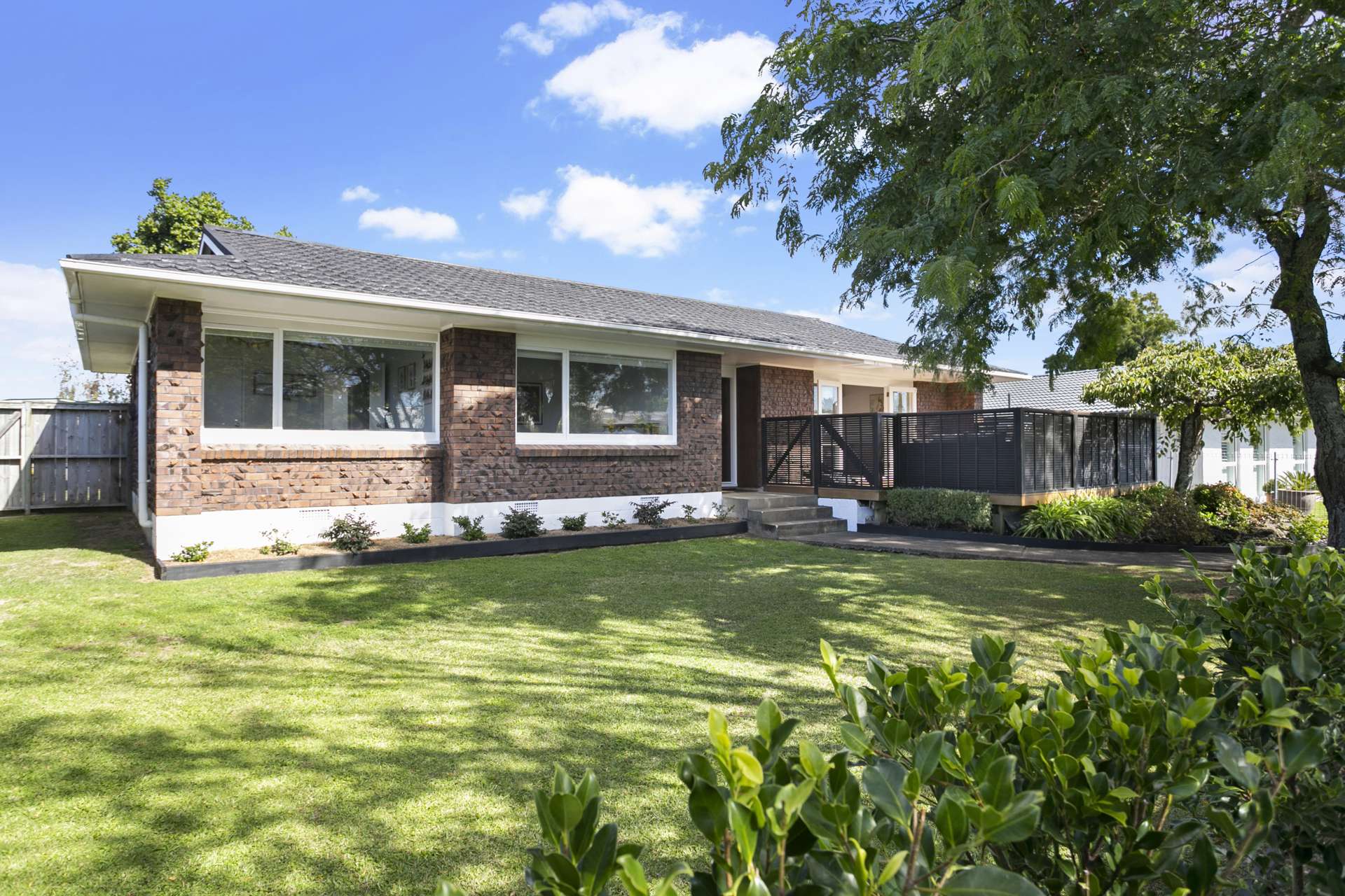 39 Meadway Sunnyhills_0