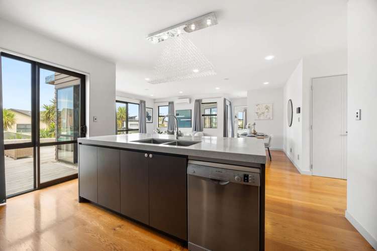 7 Eastreef Court Long Bay_17