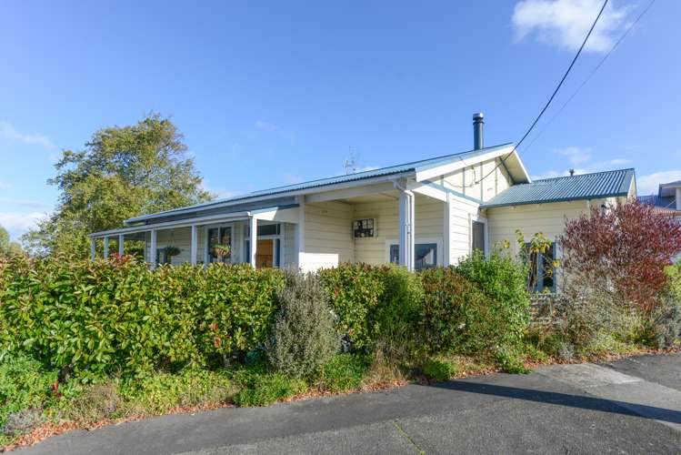 33 Church Street Waipawa_21