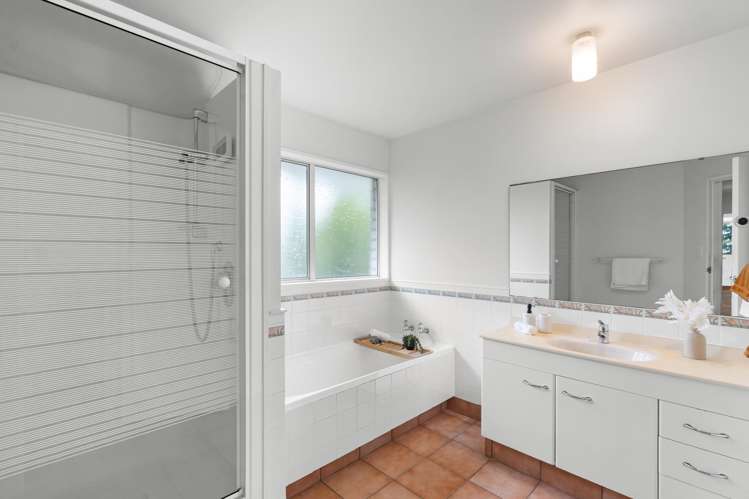 17 Highland Place Avonhead_16