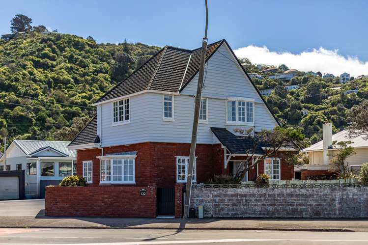 132 Lyall Parade Lyall Bay_11