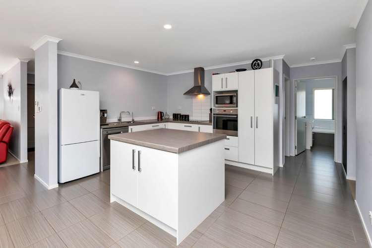 3 Resolution Place One Tree Point_5