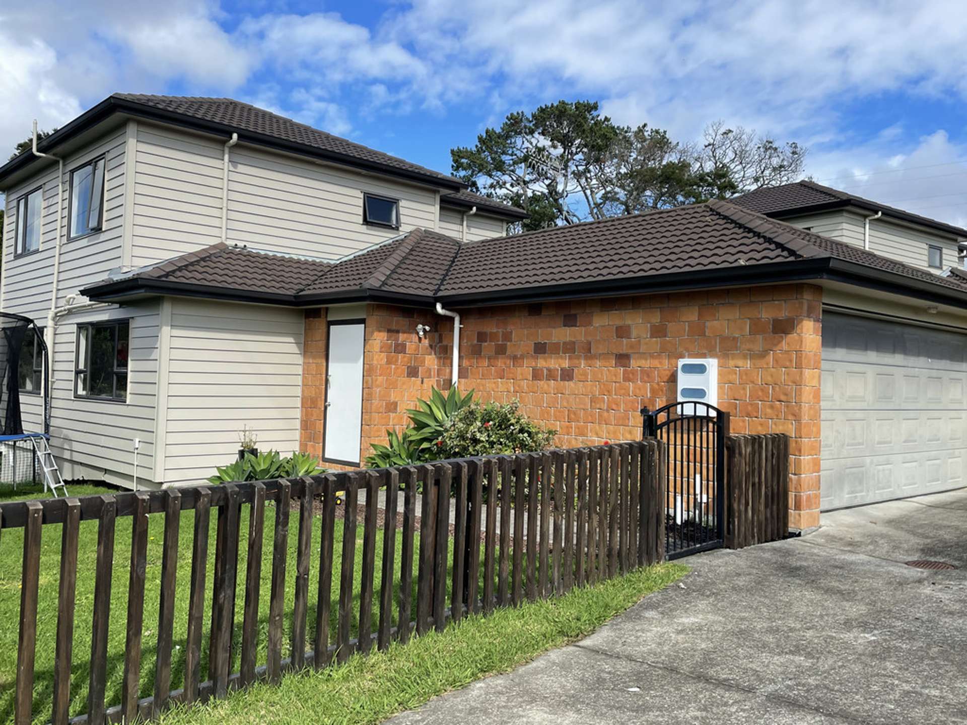 19 Riverglade Parkway Te Atatu South Waitakere City Houses for