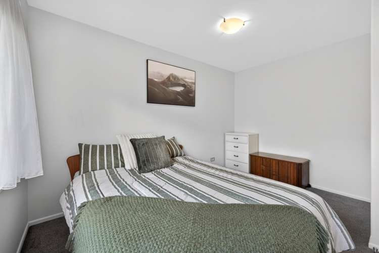 2/110 Hills Road Edgeware_12