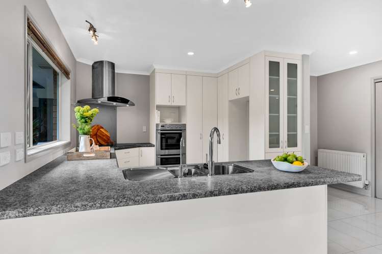 6c Highfield Place Highlands Park_17