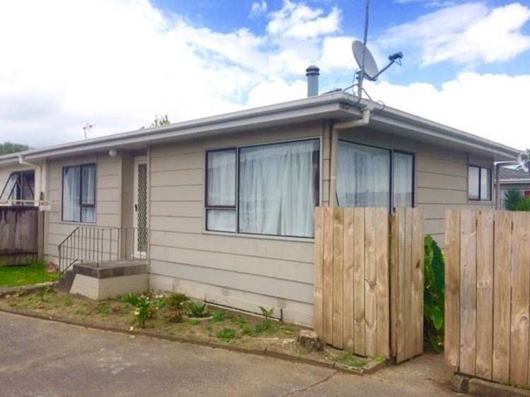 2/7 Sharland Avenue Manurewa_0